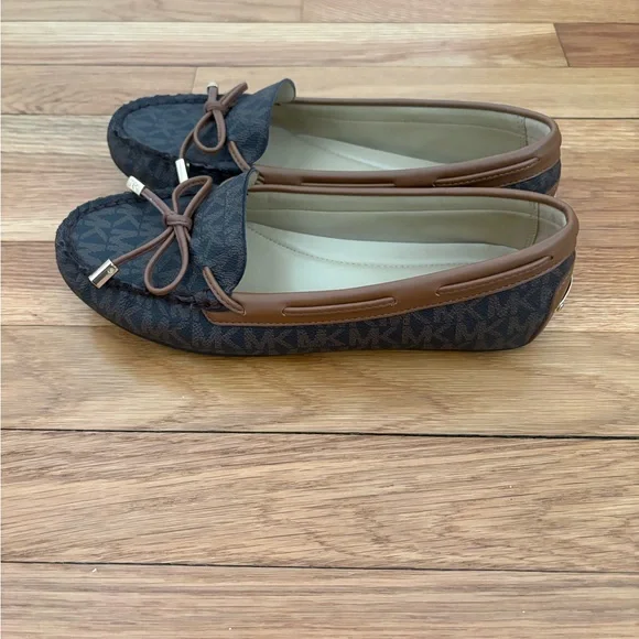 Michael Kors Crawford Brown Moccasins Women’s 6 NWOT - Picture 3 of 13